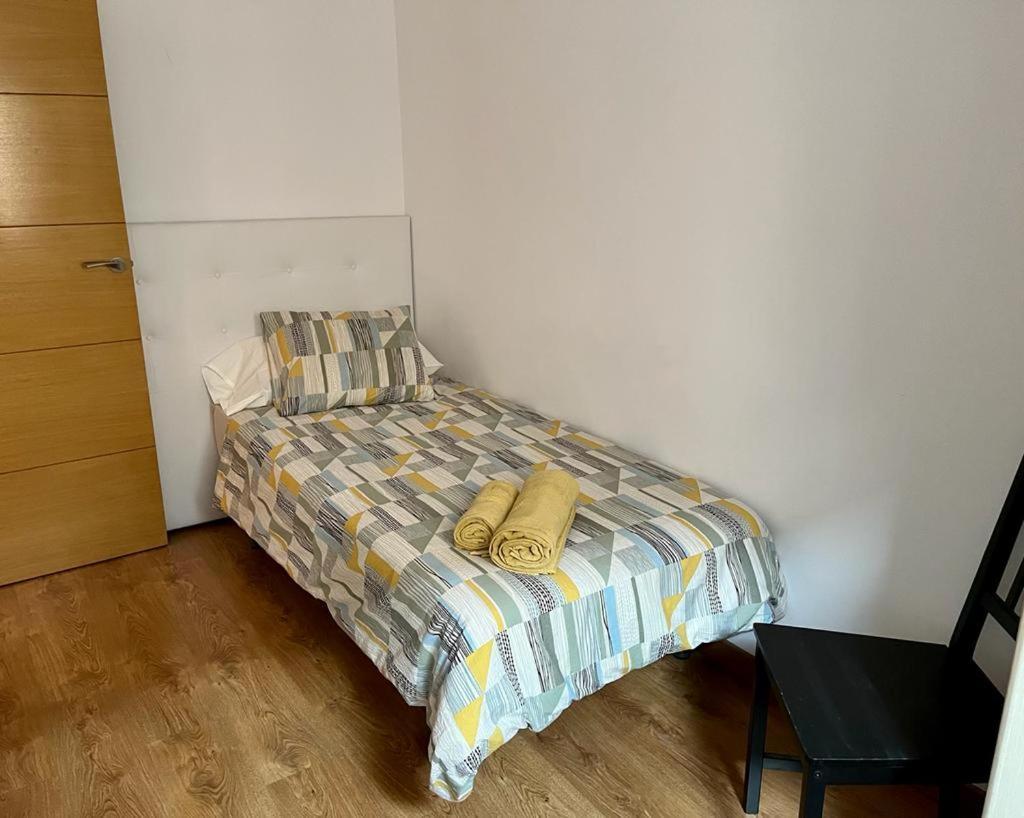 Apartament Large Near Fira And Center
